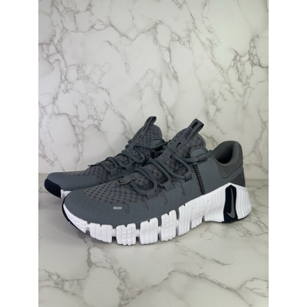 Stylish Gray Men's Sneakers